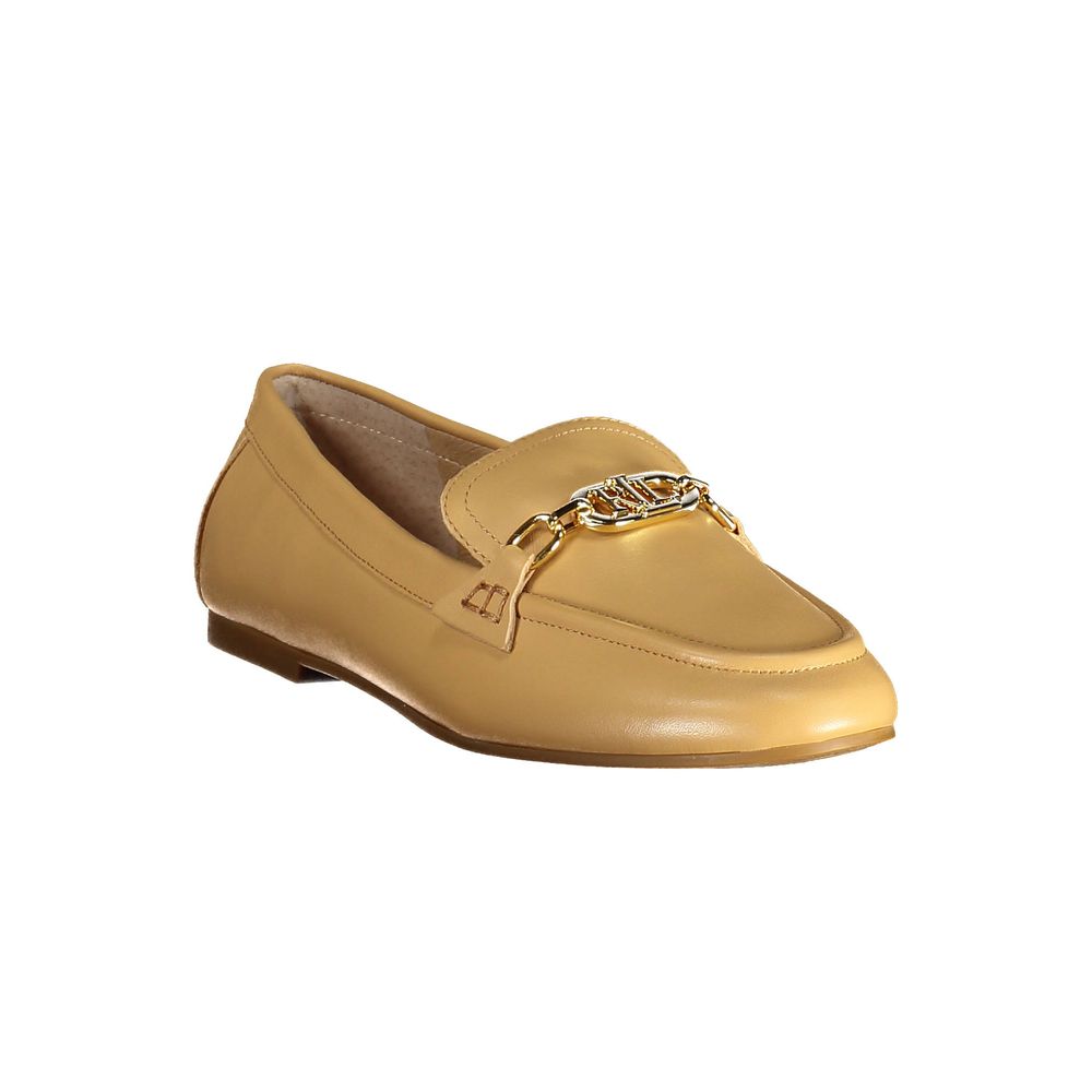 Beige Leather Flat Shoe